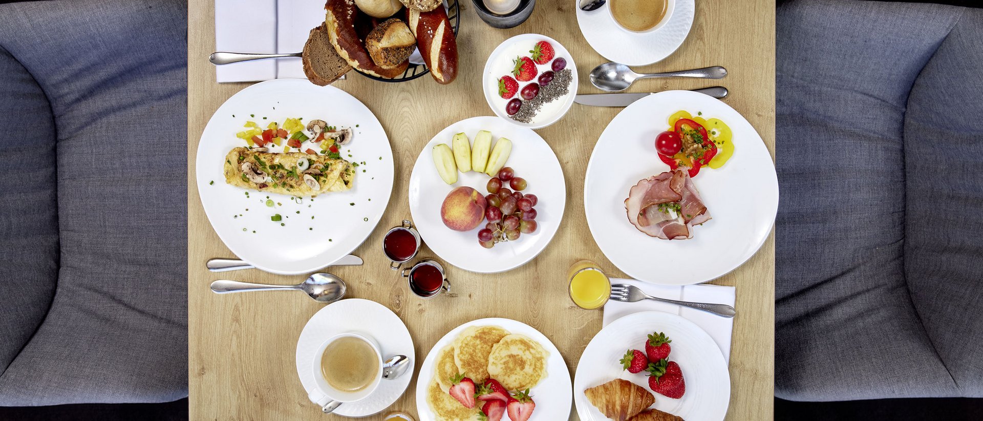 Panoramahotel Oberjoch | Frühstück im Panoramarestaurant Panoramahotel Oberjoch | Frühstück im Panoramarestaurant